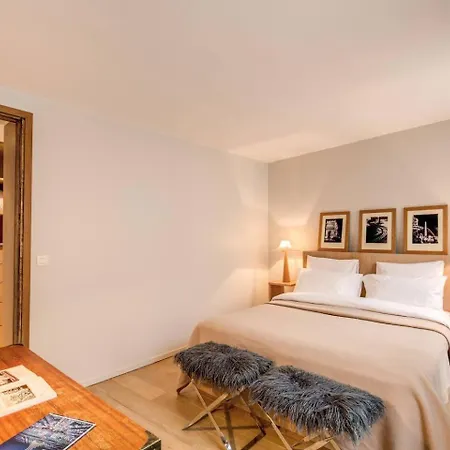 Champs Elysees-faubourg 3-bed In Lejlighed