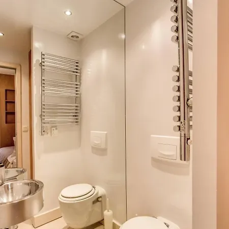 Lejlighed Champs Elysees-faubourg 3-bed In